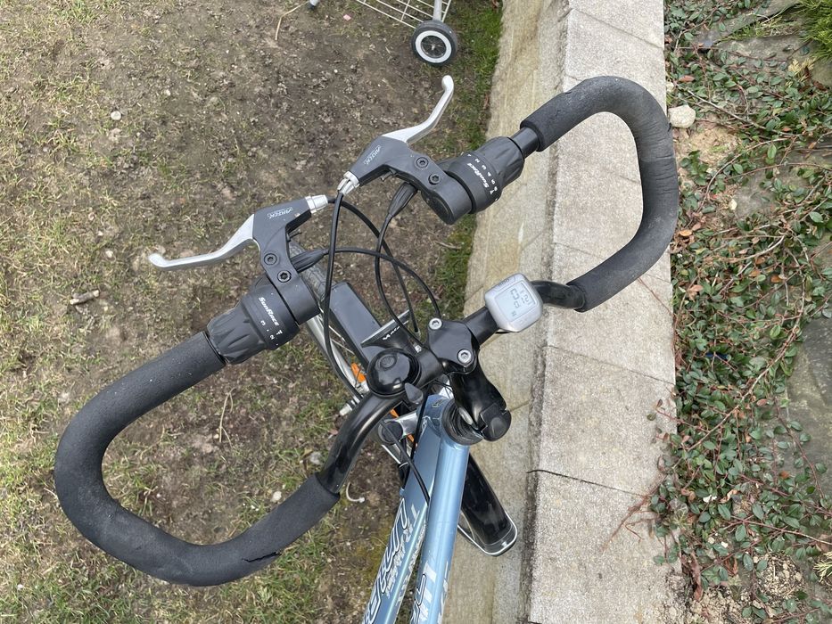Rewer trekingowy 28 cali Unibike stan bardzo dobry