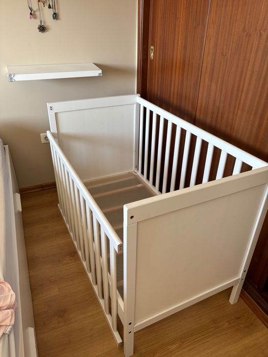 Berço bebé Ikea em ótimo estado