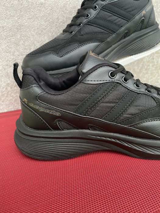 Чоловічі кросівки р 40,41.42.43.44.45