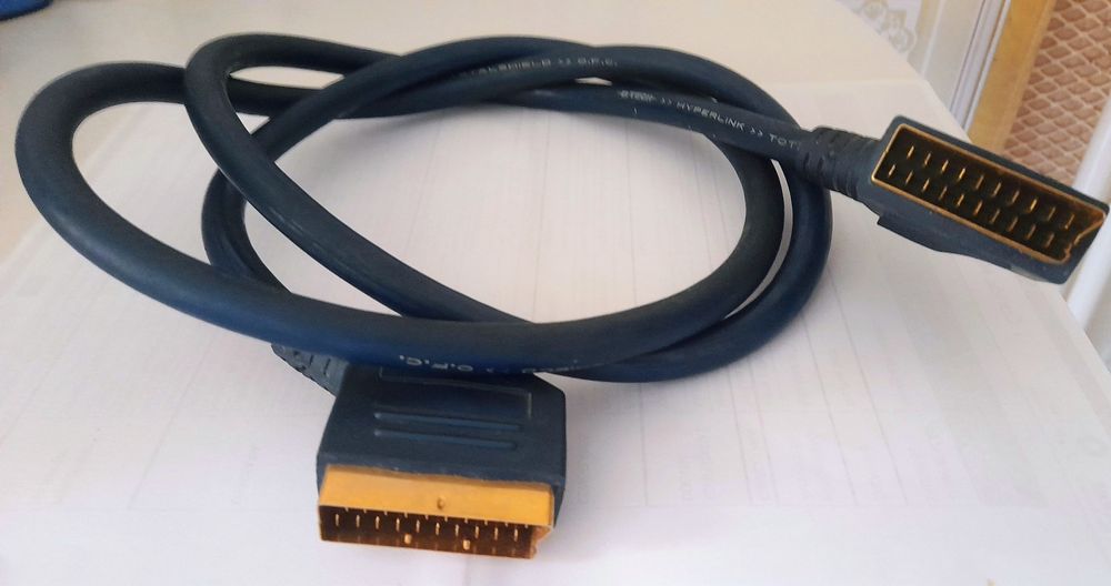 2 Cabos Scart com 1,5 m  - Bom estado