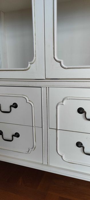 Witryna komoda retro biała