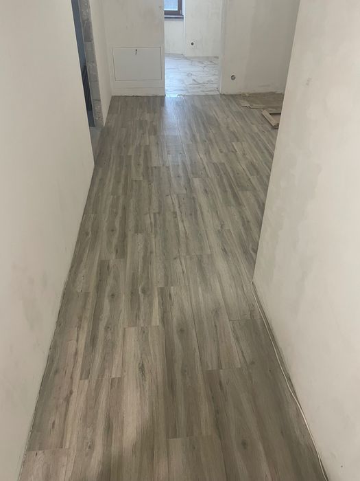 Майстер плиточник