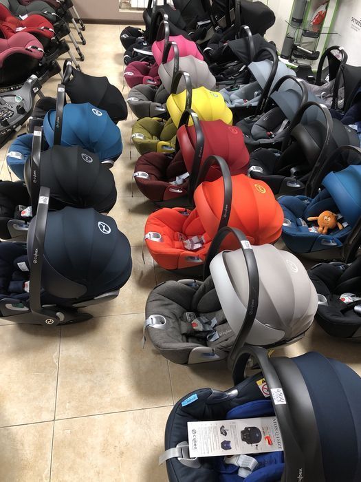 Автокрісла Шоурум Britax Romer Recaro Cybex Maxi-Cosi Chicco сайбекс