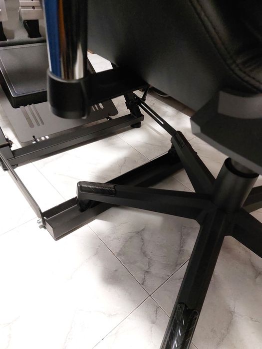 Volante Thrustmaster T300 RS GT Edition + suporte GT Omega Apex