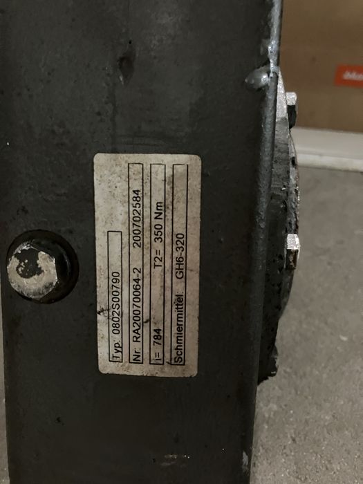 Motoreduktor VETTER 400V 350 Nm i=784 silnik 0,25/0,15 kW dwubiegowy