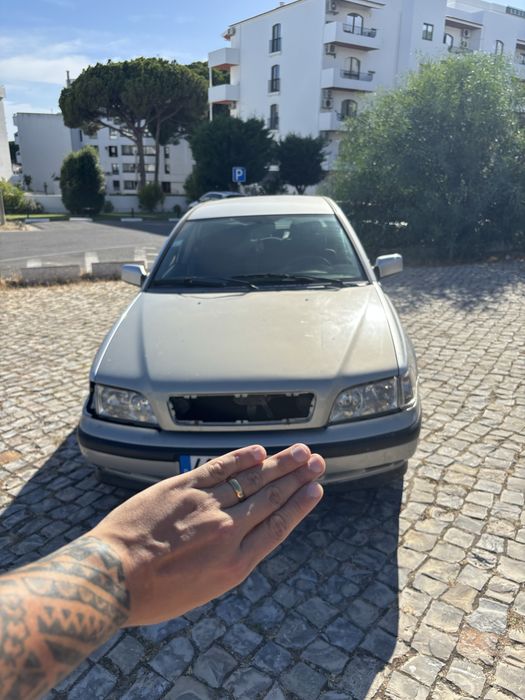 Volvo 2003 gasolina