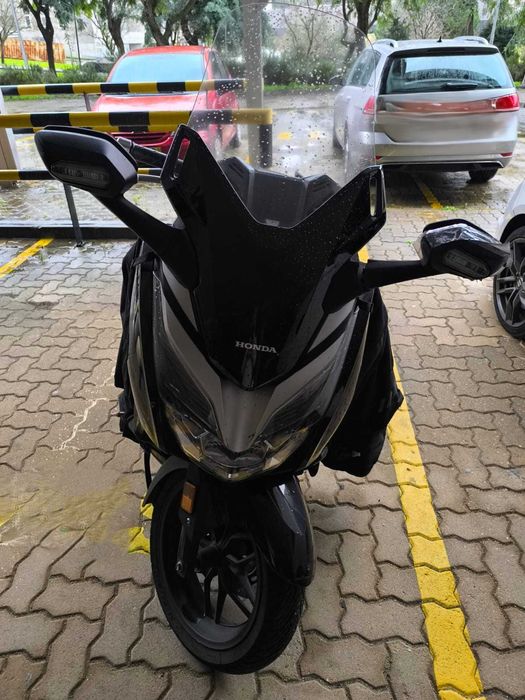 Honda Forza 300 (25CV)