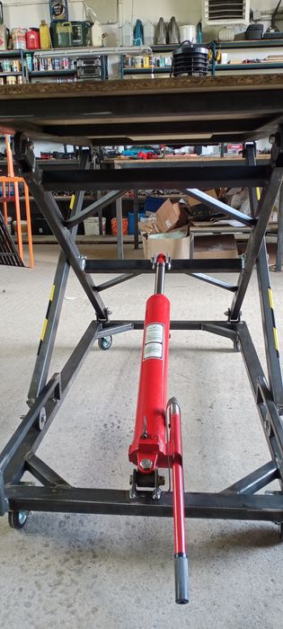 Stół nożycowy hydrauliczny warsztatowy