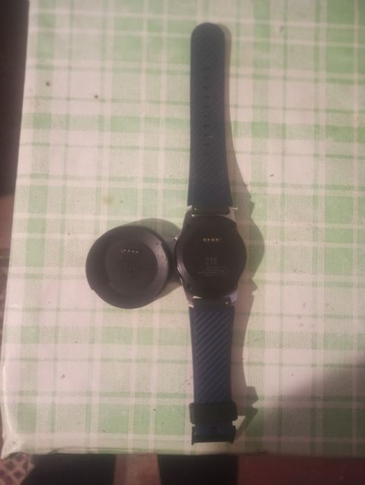 Смарт годинник ZTE kvartsZW10
