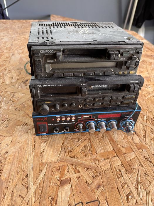 Wzmacniacz + 2 xradio samochodowe pionier kenwood