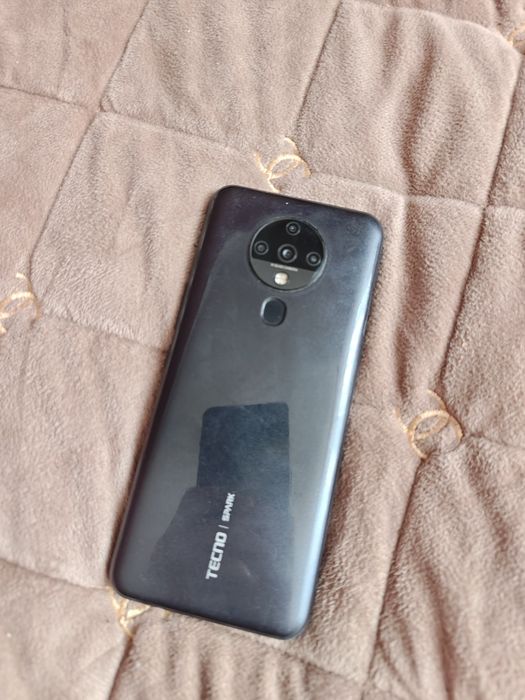 Телефон Tecno spark 6 ke7