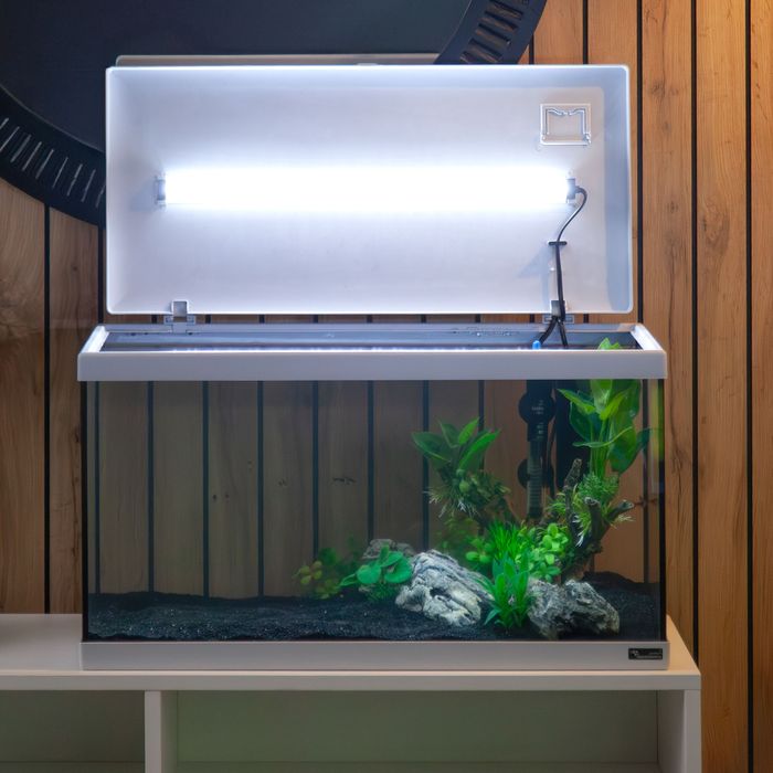 Aquario com tampa e luz led novo