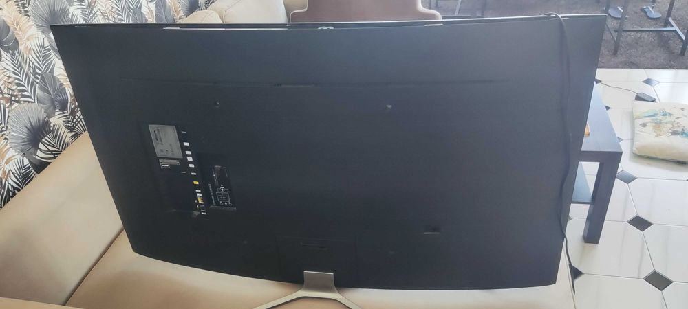 TV Samsung 55 avariada - para peças (modelo UE55KU6500U)