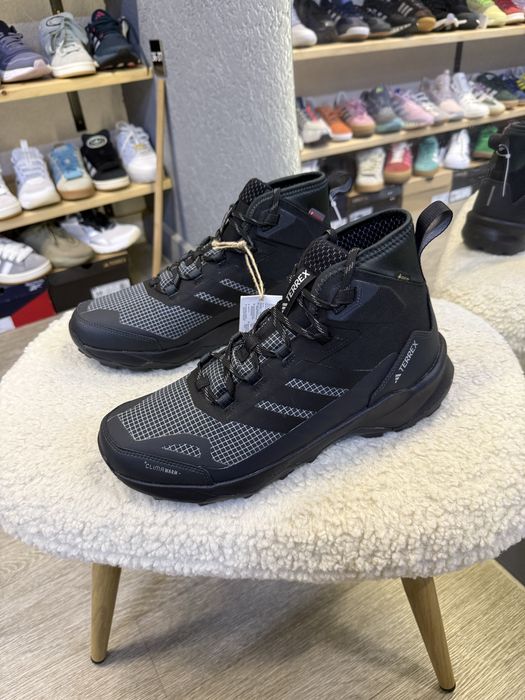 ОРИГІНАЛ 100% Adidas Terrex Skychaser Mid GORE-TEX Primaloft Climawarm+ | JH8777 НЕ ПРОМОКАЮТЬ УТКАЛЕНІ кросівки черевики ботинки 44.5  кроссовки gtx