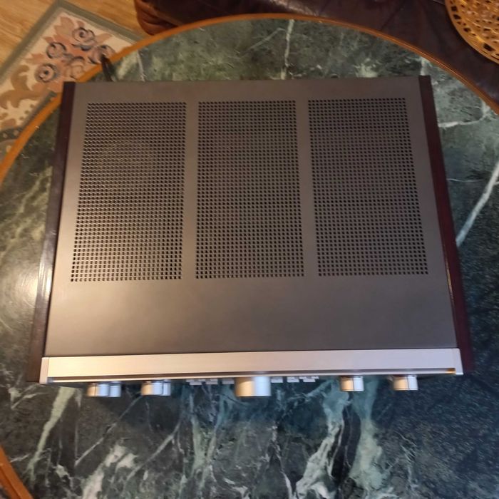 accuphase c-200v