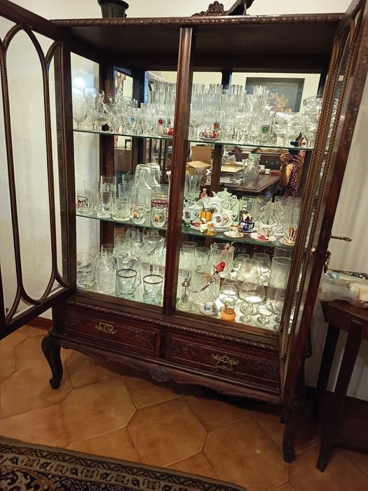 Cristaleira madeira maciça