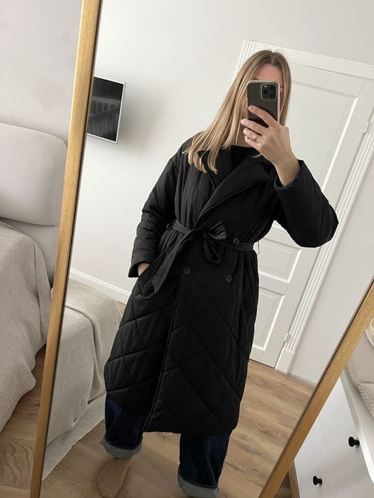 Пальто zara чорне