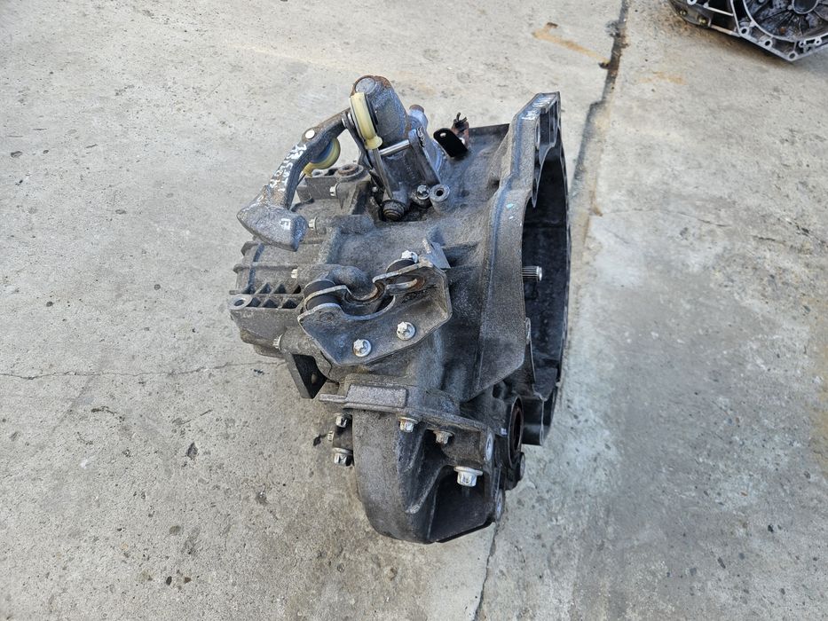 МКПП Опель Астра Аш 1.3 дизель 6 передач Opel Astra H Коробка передач