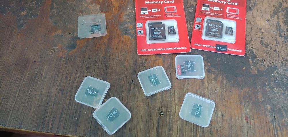 Карта пам'яті флешки microSD