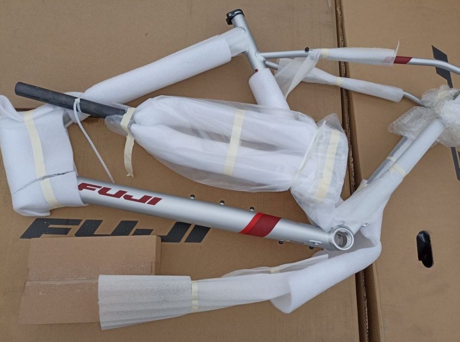 Nowa Rama Gravel Fuji Yari 2.1 + wid Carbon