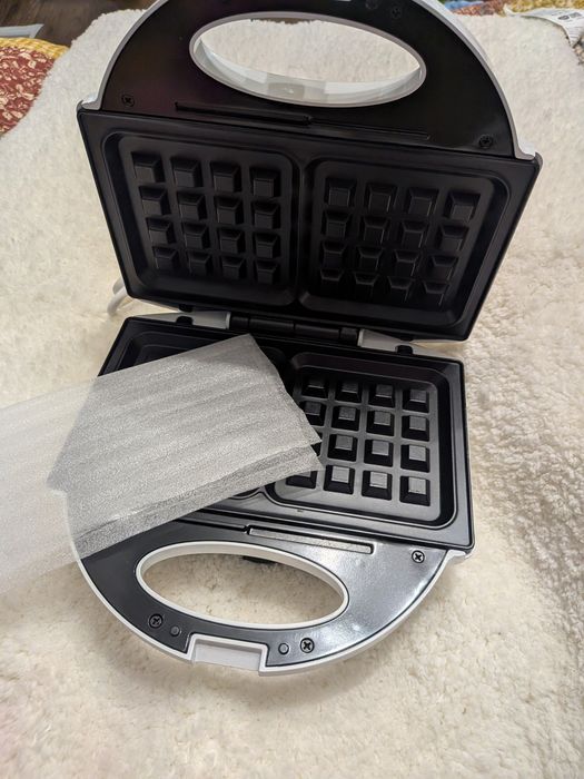 Gofrownica Selecline 750 W nowa