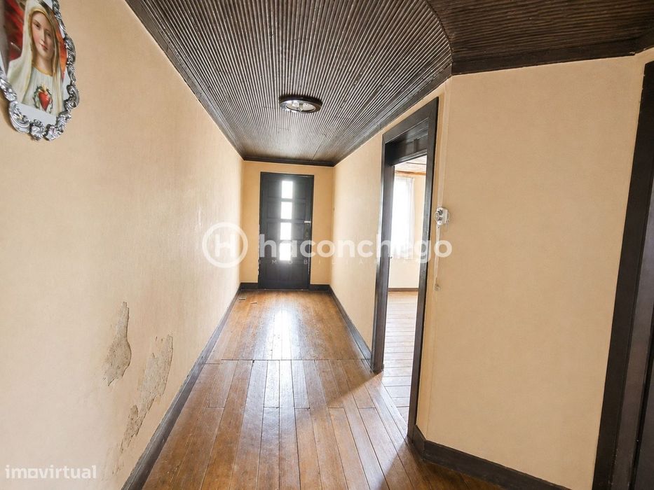 Moradia Rústica com 550 m² de terreno em Vila Cova, Barcelos