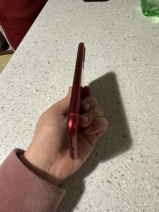 Продам iphone 11 64гб