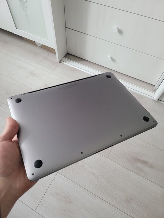 Mackbook Pro 2017 A1708 i5/256 Apple новий стан