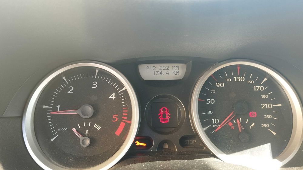 RENAUT MEGANE  como novo