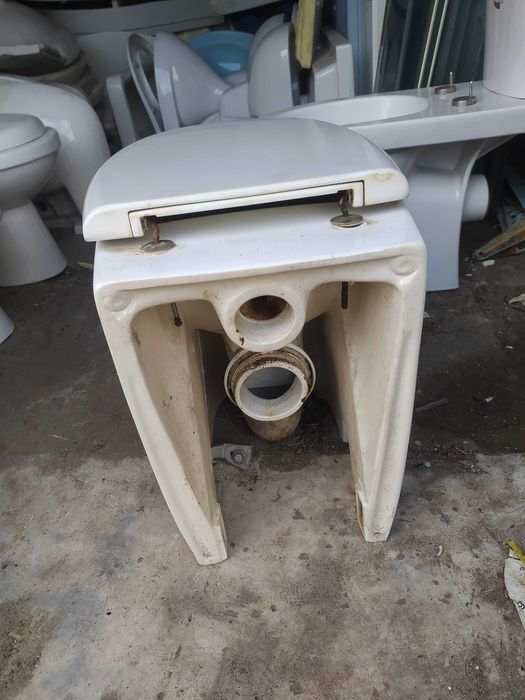 Унитаз под инсталляцию