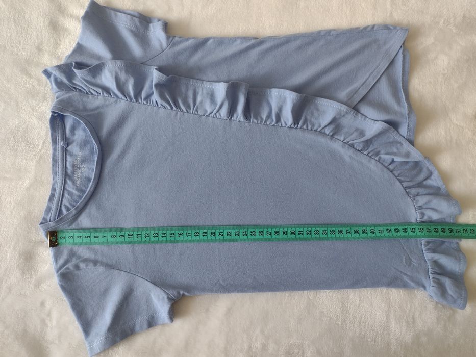 T-shirt z falbanką rozmiar 122 Reserved