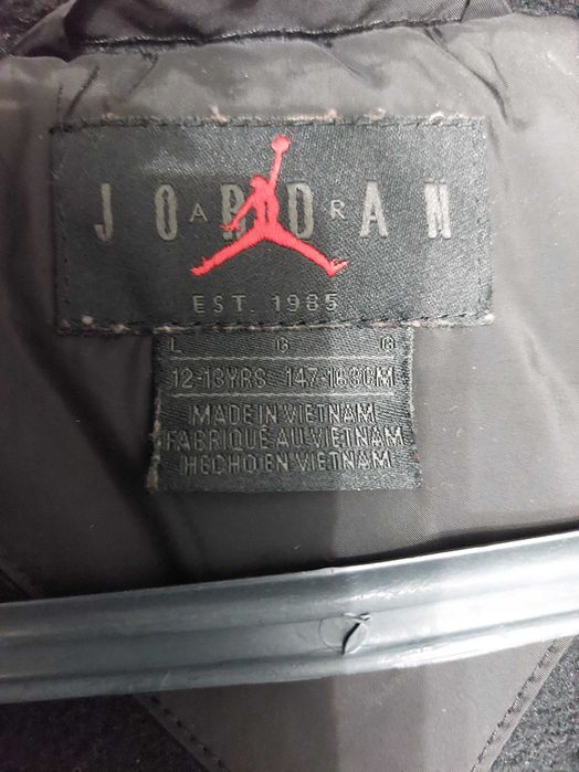 Kispo da JORDAN 12/13 anos como novo