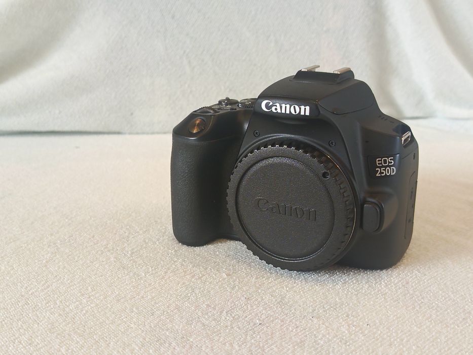 Aparat canon 250d