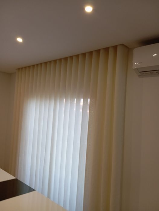 Estores/Cortinas