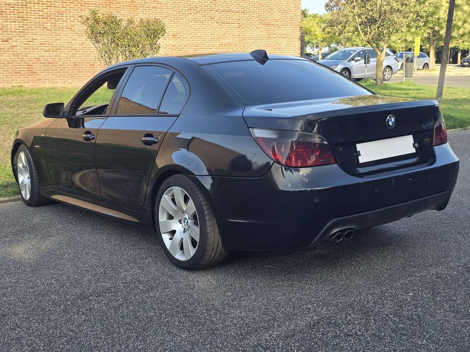 Bmw 530d Pack m(exterior)Caixa Manual