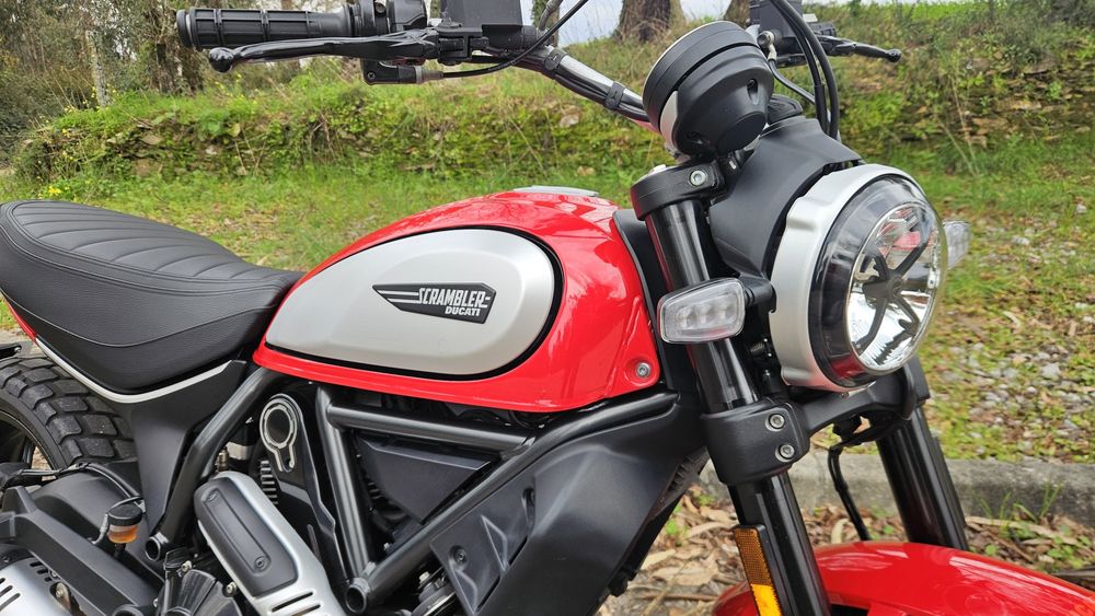 Ducati Scrambler Ícon Red 800