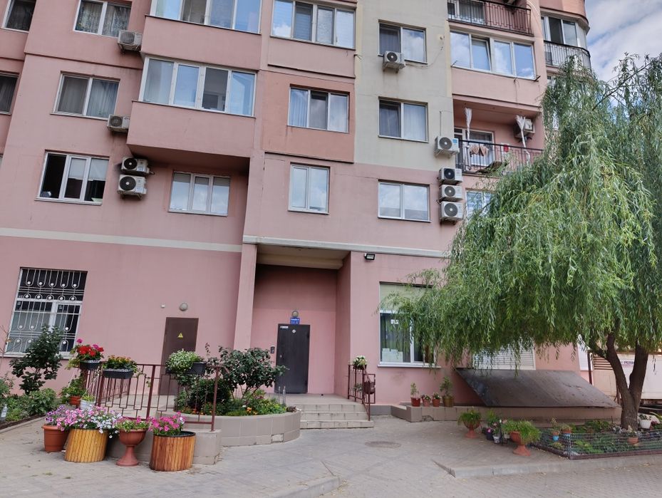 Сдам длительно 2-х комн квартиру в центре ул Прохоровская / Таврия