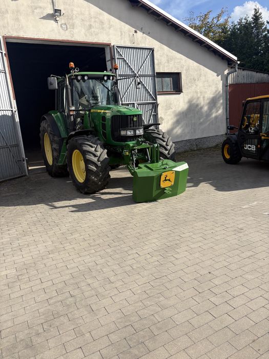 John deere 6830