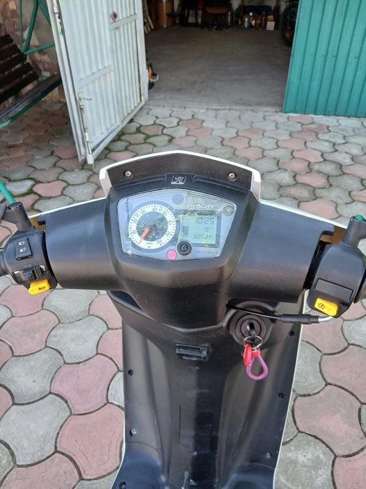 Продам або обміняю скутер на авто