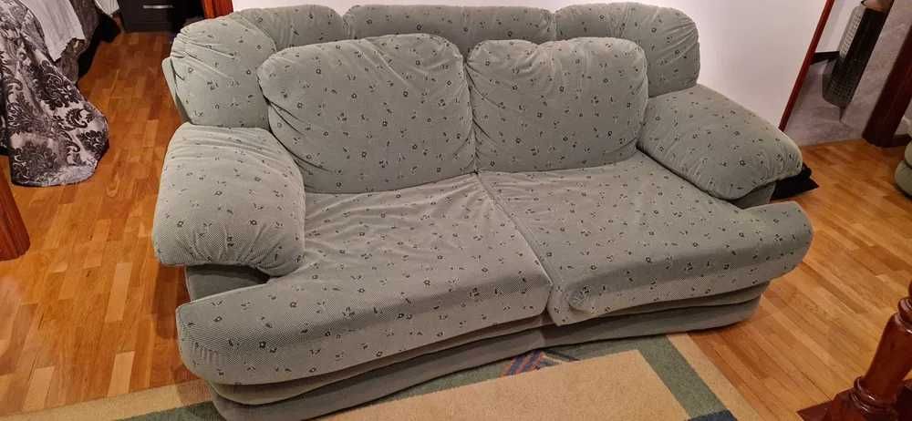 Sofás 2 de 1 lugar e 1 de 3 lugares