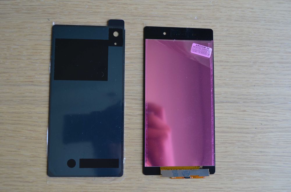 Ekran oraz tylna obudowa telefonu Sony Xperia Z1 Compact D5503 Czarna