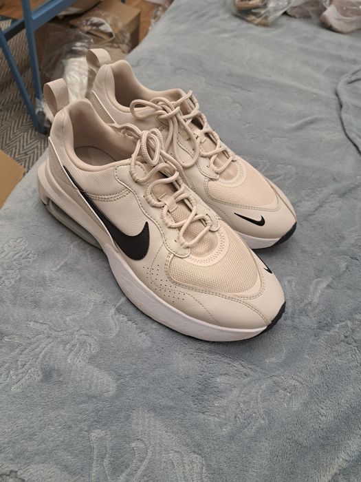 Buty sportowe doboegania sneakersy nike air max 42,5