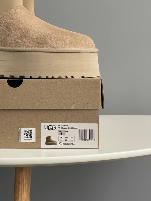 Жіночі утеплені UGG Classic Mini Dipper Sand угг бежеві