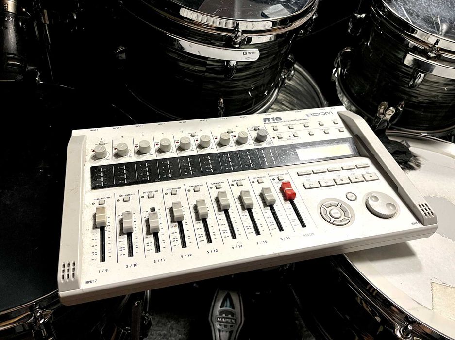 Rejestrator Wielościeżkowy ZOOM R16 karta muzyczna interface