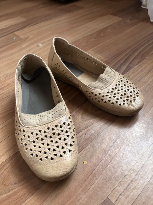 Жіноче взуття б/в