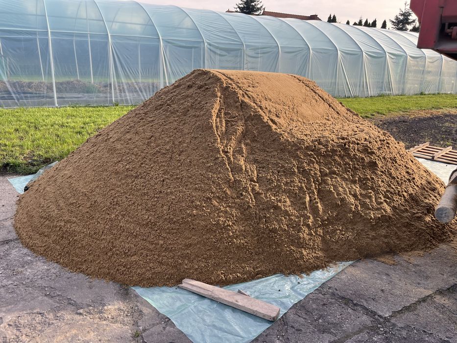 Piach piasek Podsypka, siany ,płukany zasypkowy kamien otoczak ziemia