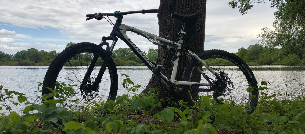 СРОЧНО продам двухпідвіс Dynamics