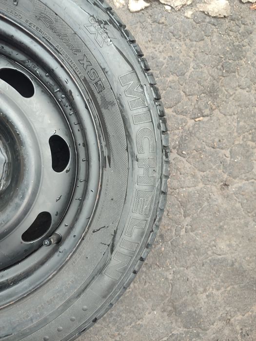 Продам колеса Michelin Pirelli