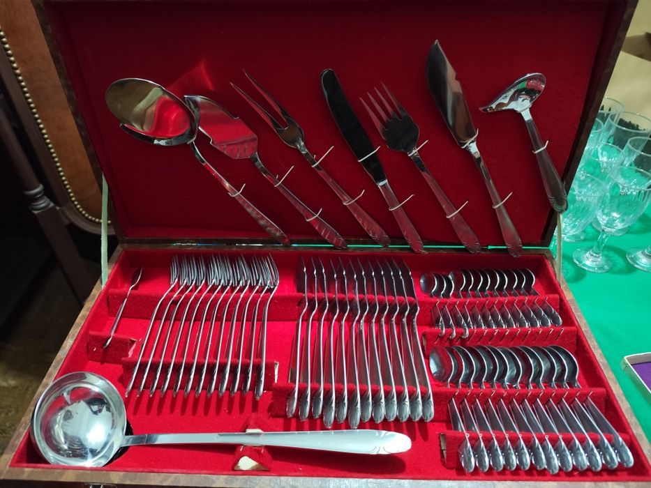 Faqueiro completo com caixa