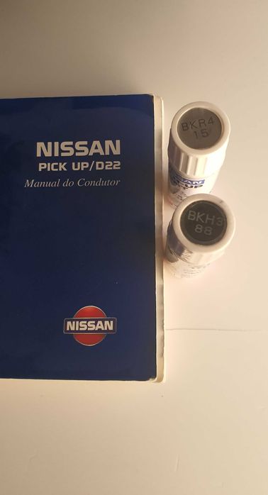 Nissan Navara Pick up / D22 Caixa de bateria + Manual de Condutor